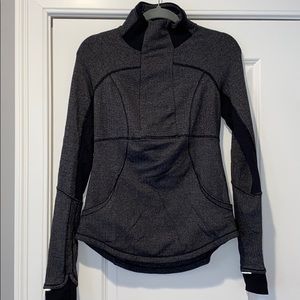 Size 8 Lululemon Baserunner Top